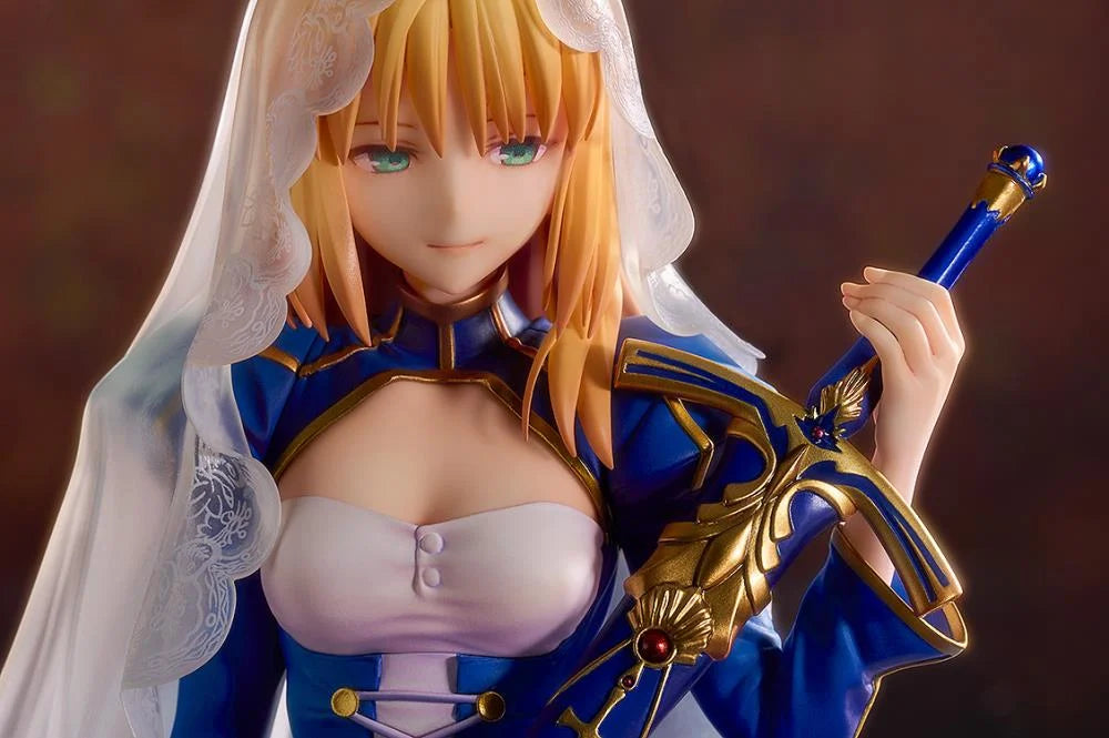 Fate/stay night Saber (Garden of Avalon Ver.) 1/7 Scale Figure