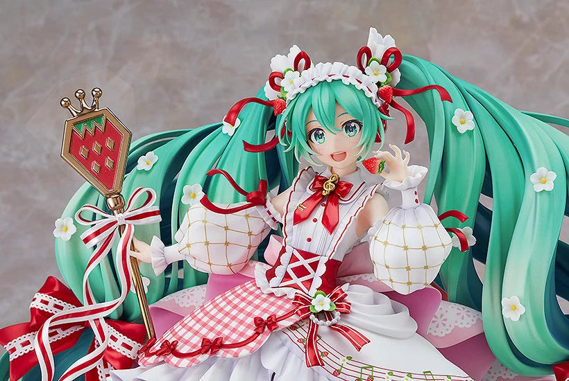 Vocaloid Hatsune Miku Strawberry Motif (15th Anniversary Ver.) 1/7 Scale Figure