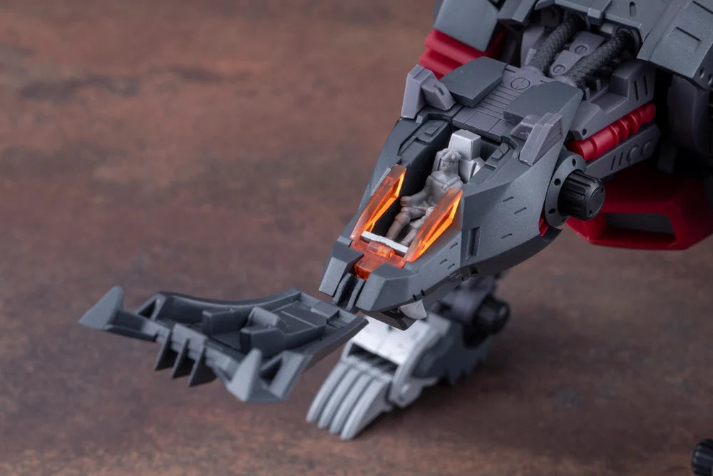 Zoids Chaotic Century Highend Master Model Lightning Saix (Irvine Special 2000 -Recolor-) 1/72 Scale Model Kit