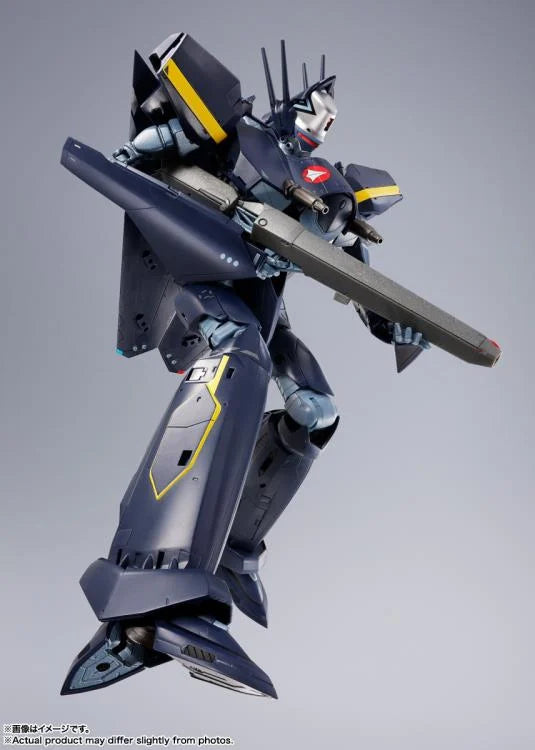 Macross 7 DX Chogokin VF-17S Nightmare Stealth Valkyrie (Gamlin Kizaki) Action Figure