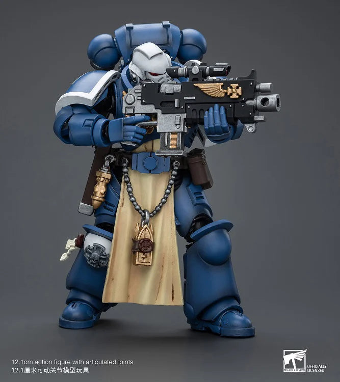 Warhammer 40K Ultramarines Sternguard Veteran with Bolt Rifle 1/18 Scale Action Figure