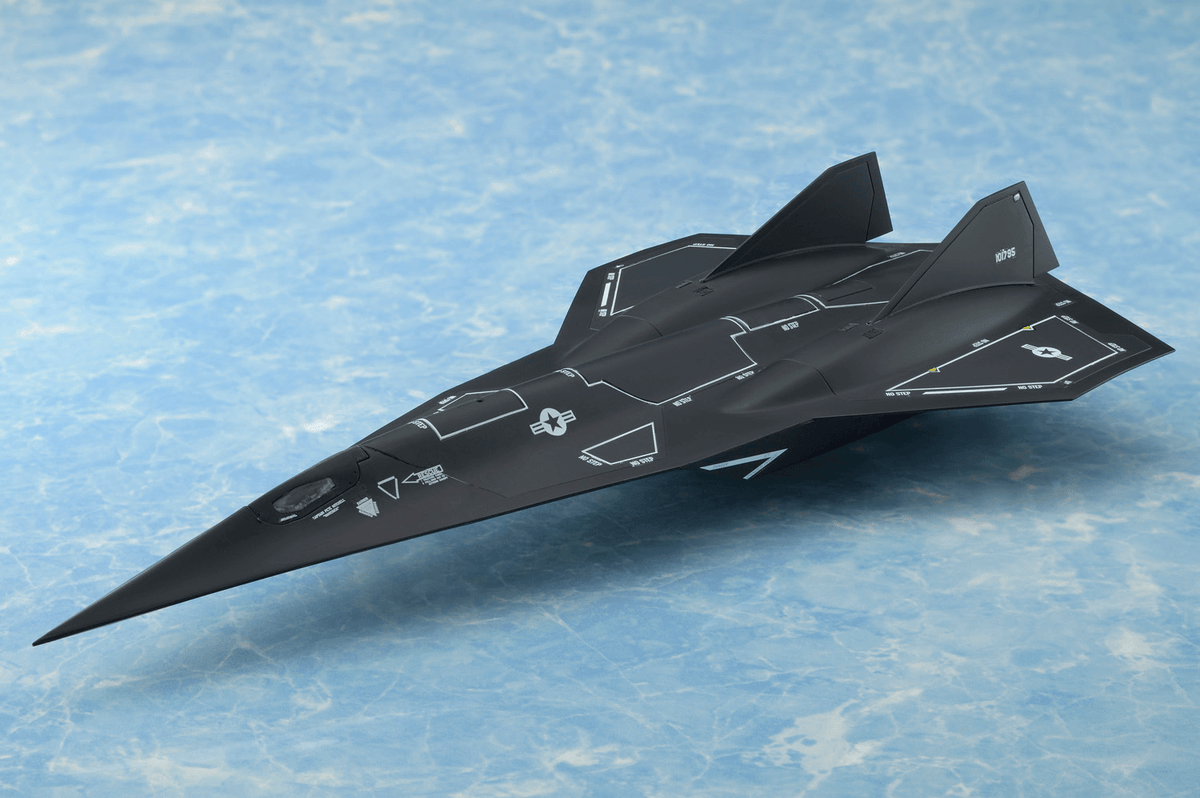 Top Gun Maverick Darkstar 1/72 Scale Model Kit