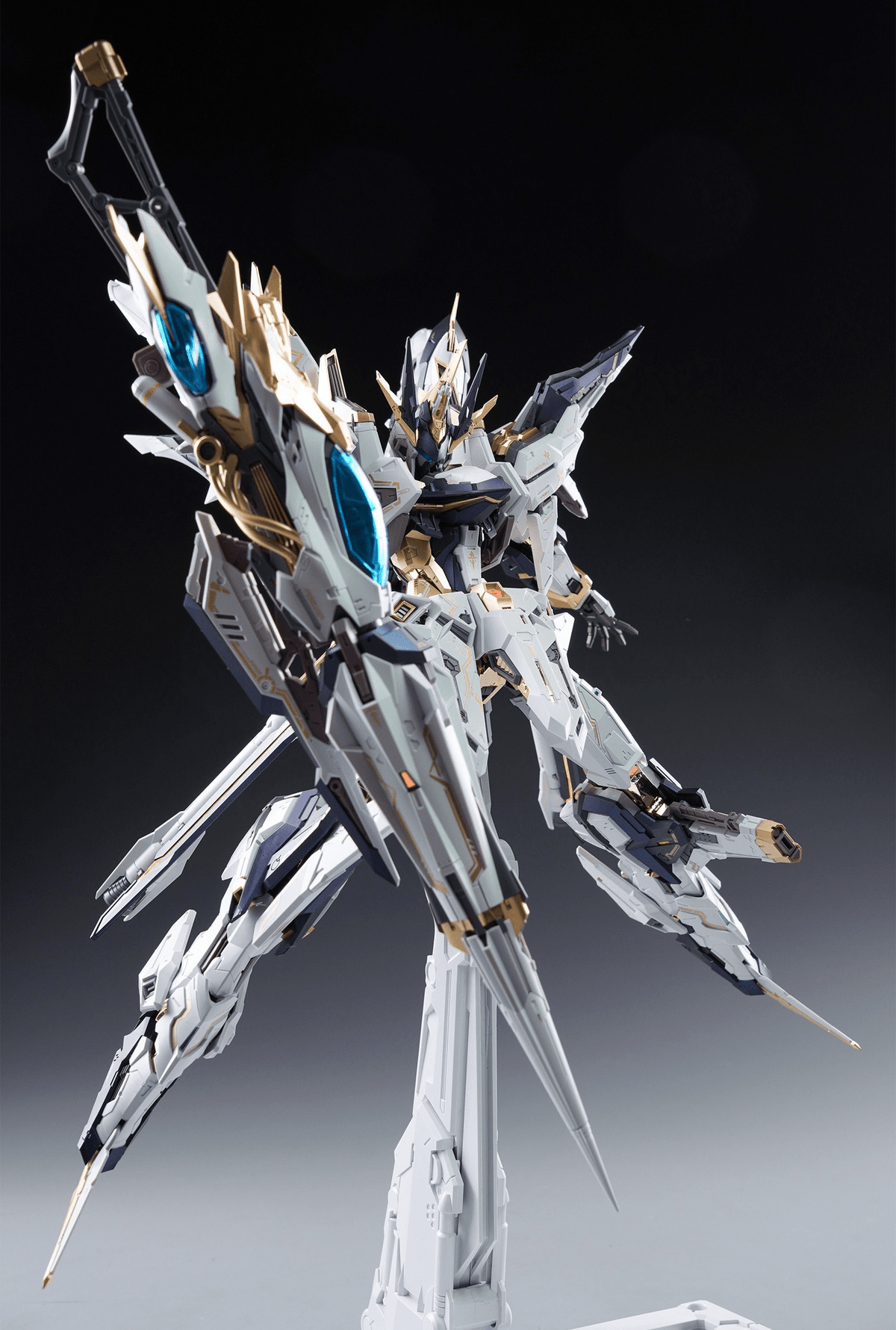 Infinity Nova Aurora 1/100 Scale Model Kit – USA Gundam Store