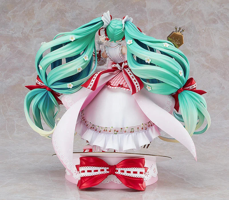 Vocaloid Hatsune Miku Strawberry Motif (15th Anniversary Ver.) 1/7 Scale Figure