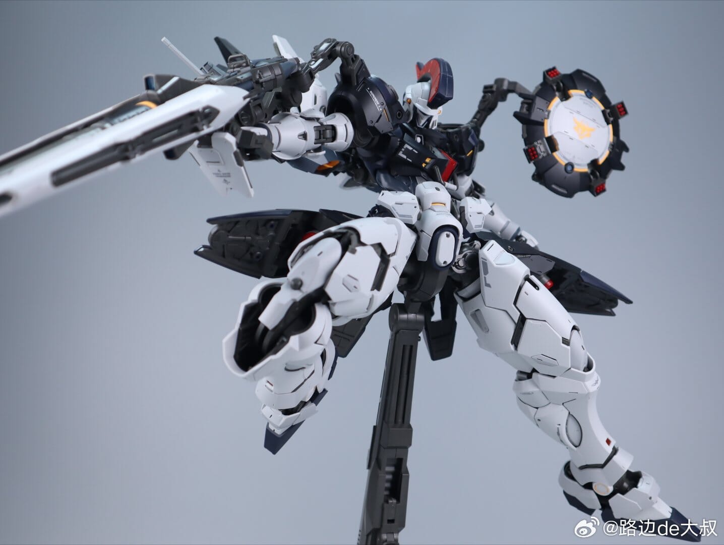 Nilson Works PG 1/60 Monument (Repair Type) Scale Model Kit