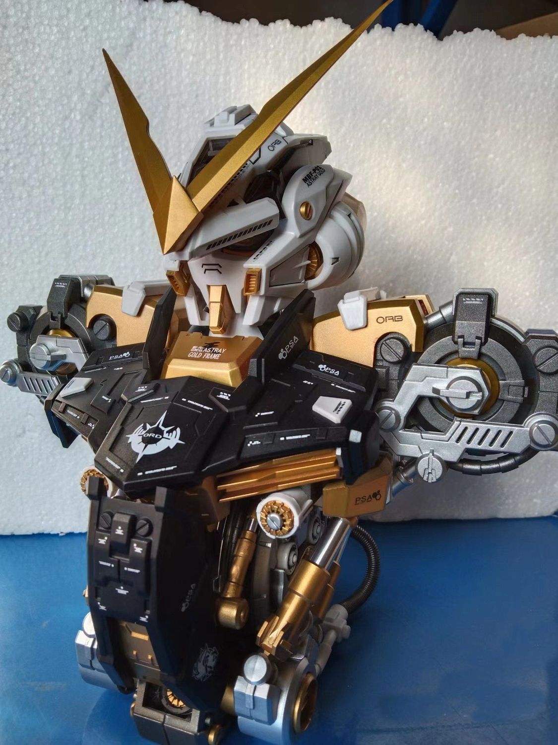 1/35 Astray Busts Gold