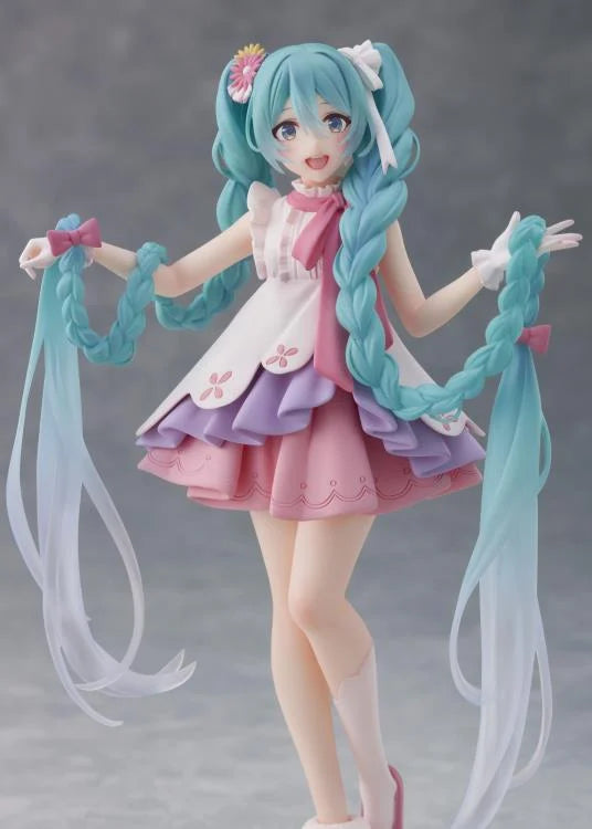 Vocaloid Hatsune Miku (Rapunzel) Wonderland Figure (Reissue)