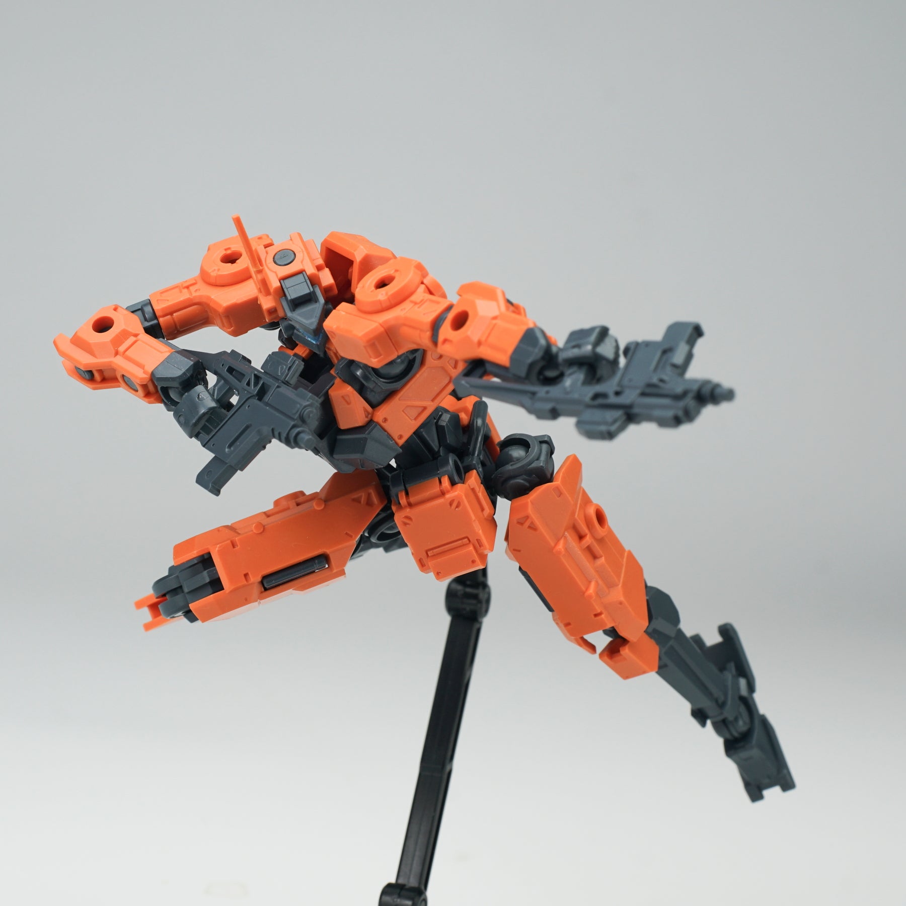 Sheik Mainland 18X Fenrir-R9 (Orange) Twin Pack Model Kit – USA