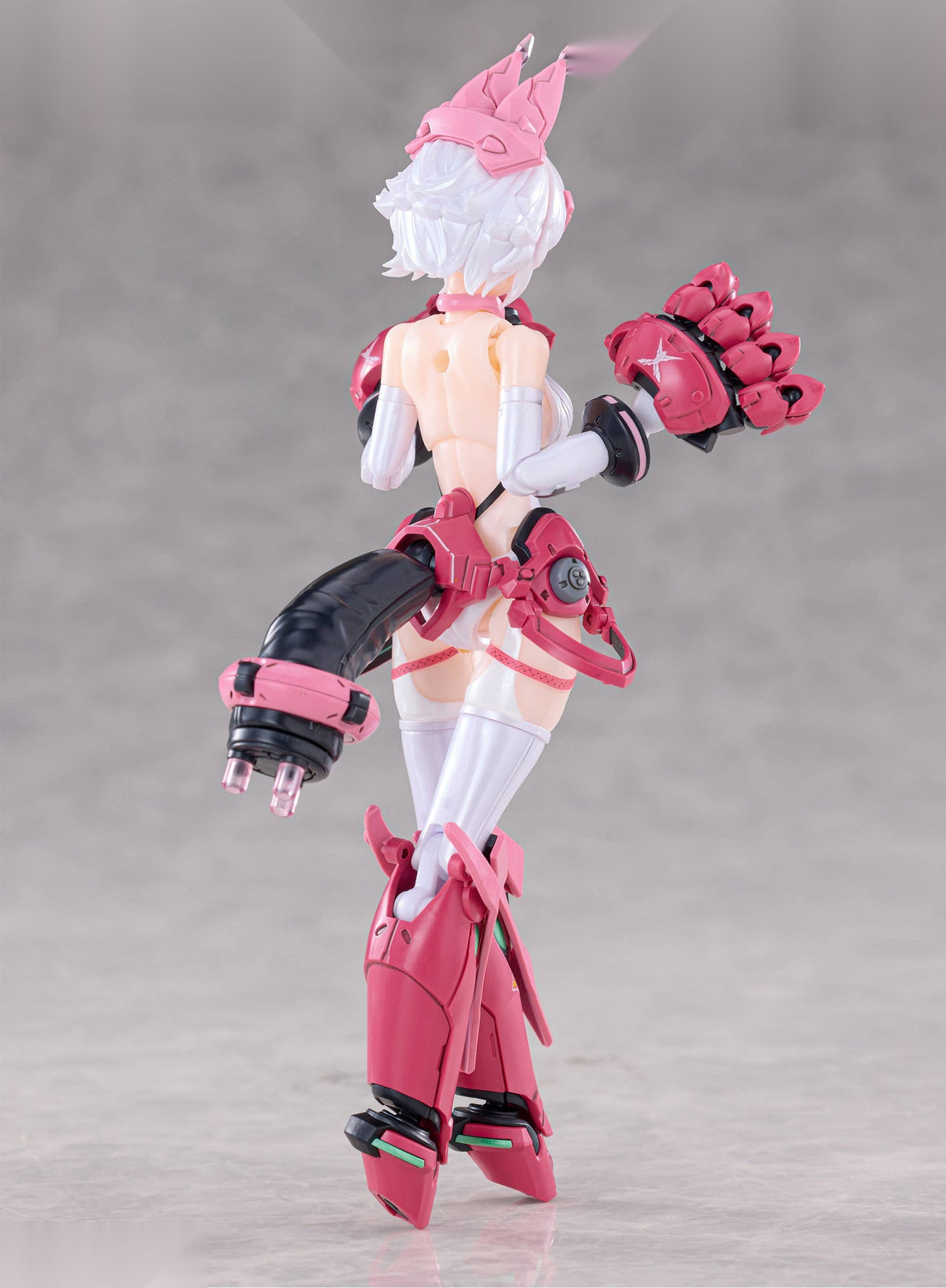 Daiblos Core Lynx Pink 1/12 model kit, back view