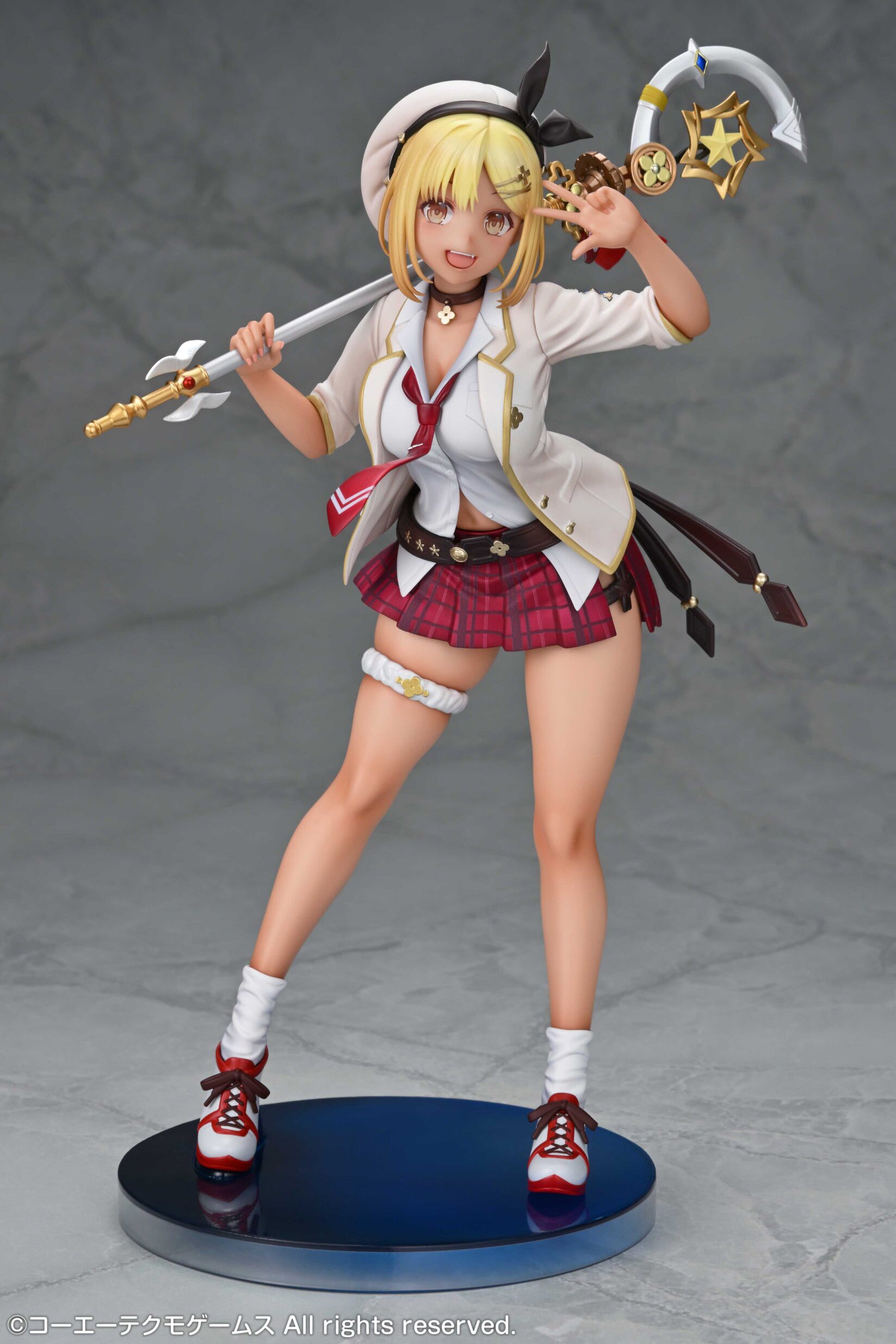 Atelier Resleriana Forgotten Alchemy and the Polar Night Liberator Ryza (Resleriana Academy Ver.) 1/7 Scale Figure