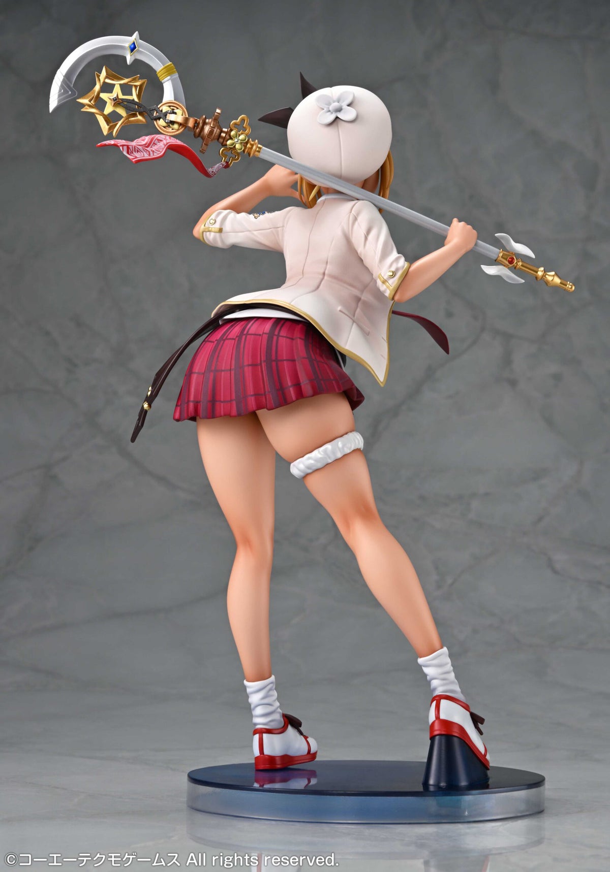 Atelier Resleriana Forgotten Alchemy and the Polar Night Liberator Ryza (Resleriana Academy Ver.) 1/7 Scale Figure