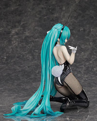 Vocaloid B-Style Hatsune Miku (Art by SanMuYYB Bunny Ver.) 1/4 Scale Figure