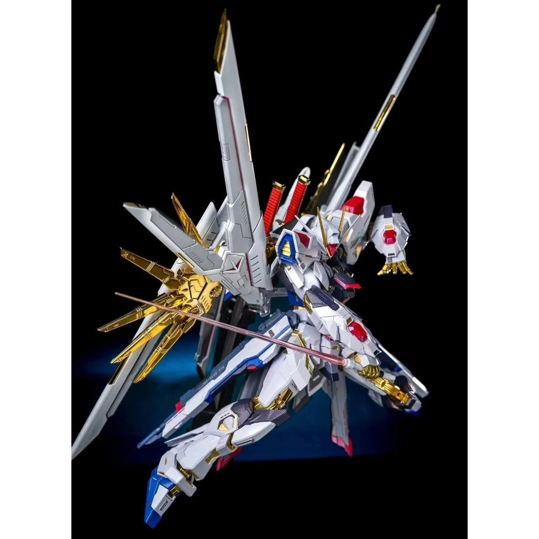 Red Lotus 1/100 Proud Defender (White Ver.)