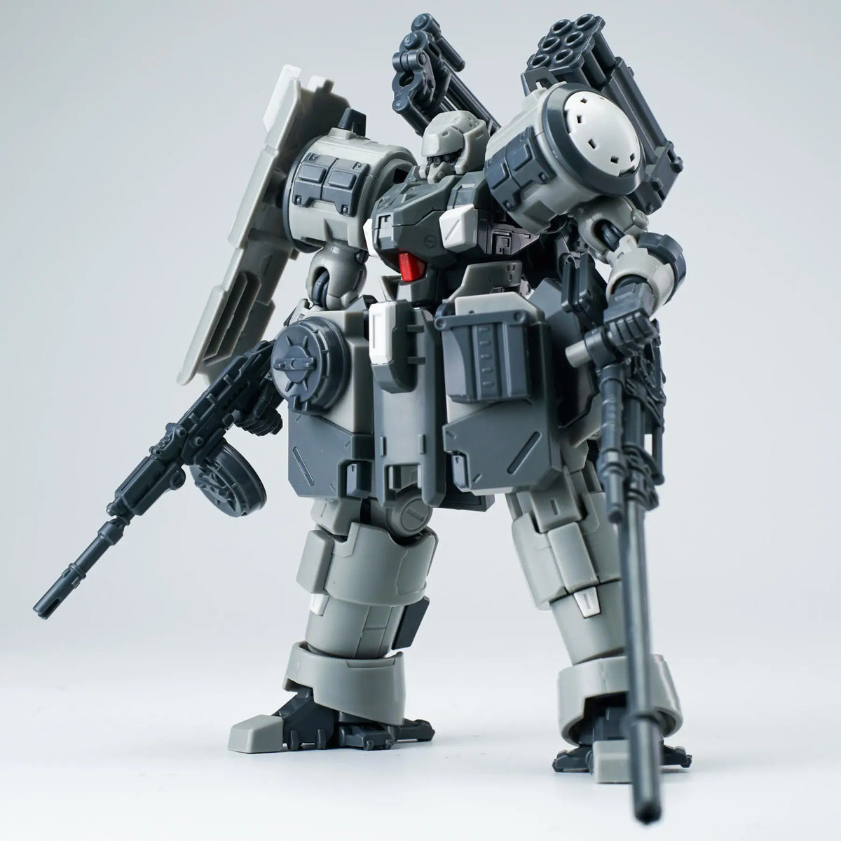 Ultra Action Trooper Artillery Type Zarov (Gray) 1/144 Scale Model Kit