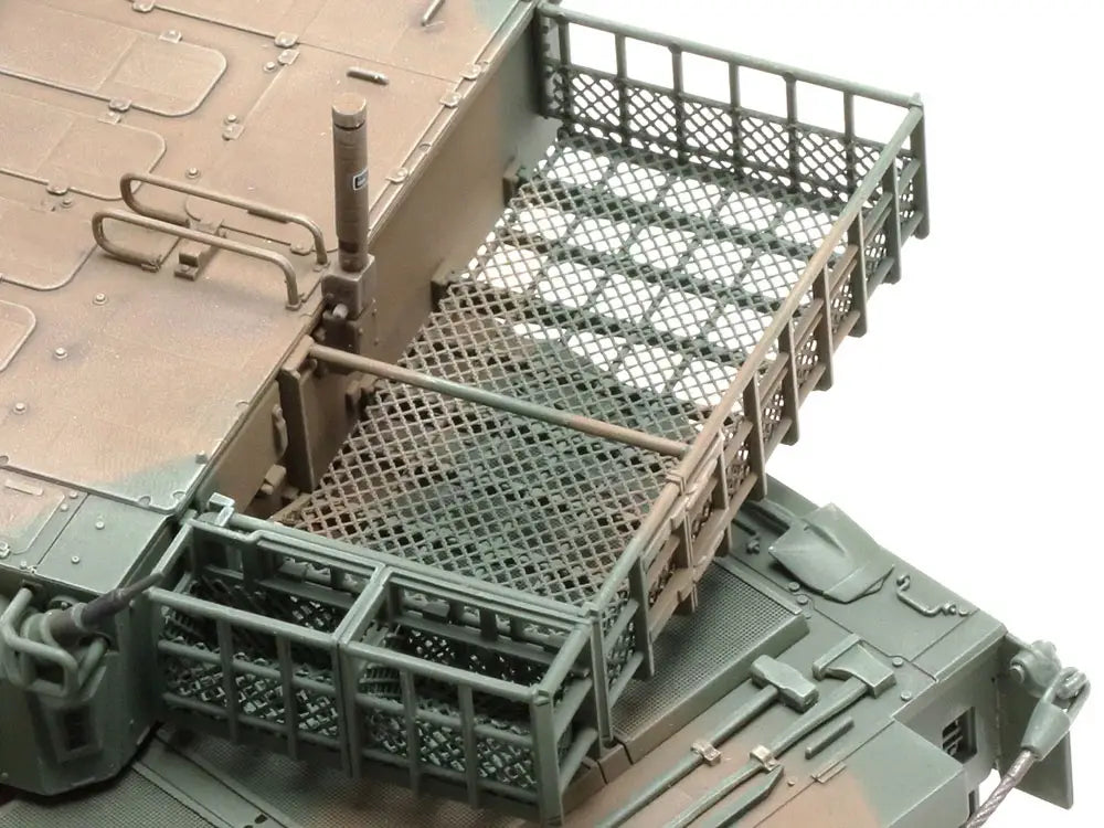 Tamiya 1/35 Tank JGSDF Type 10 Tank (w/2.4GHz Control Unit)