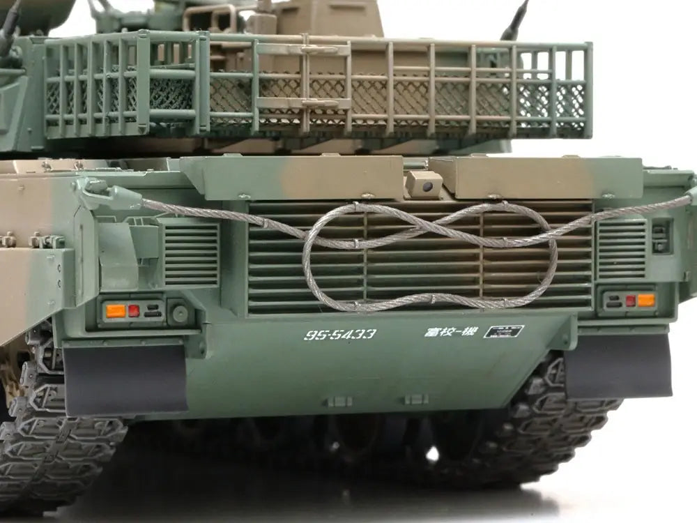 Tamiya 1/35 Tank JGSDF Type 10 Tank (w/2.4GHz Control Unit)