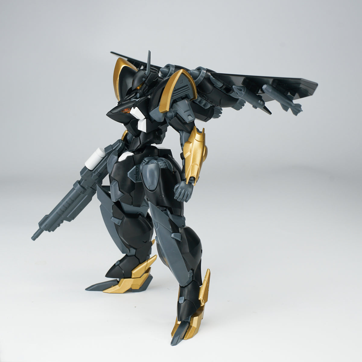 Sheik Mainland Skylark Battle Mech Air Type (Royal) 1/144 Scale Model Kit