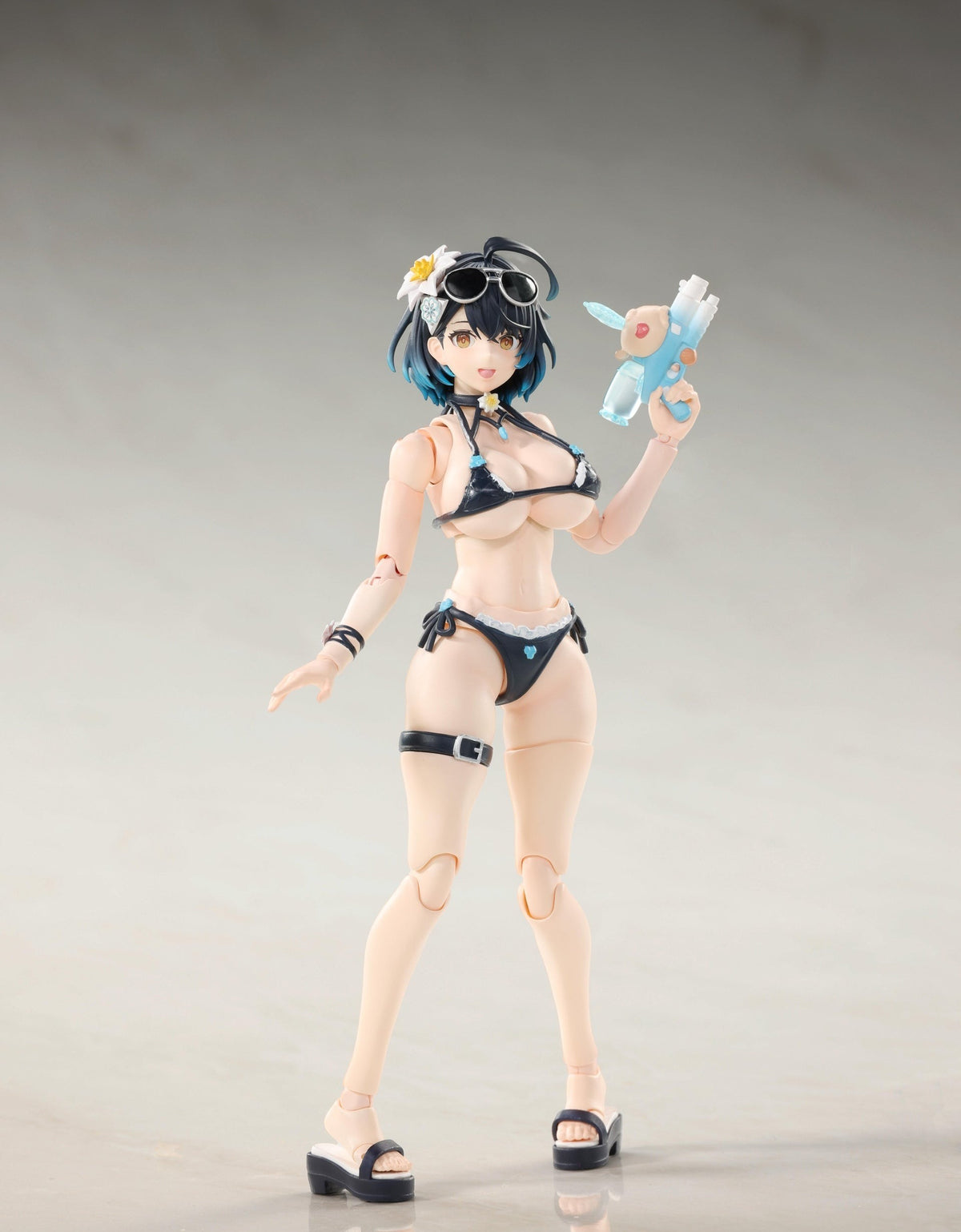 Haze World Xing Shuo Summer Swim Suit Deluxe Ver. 1/12 action figure, standing front view with water gun