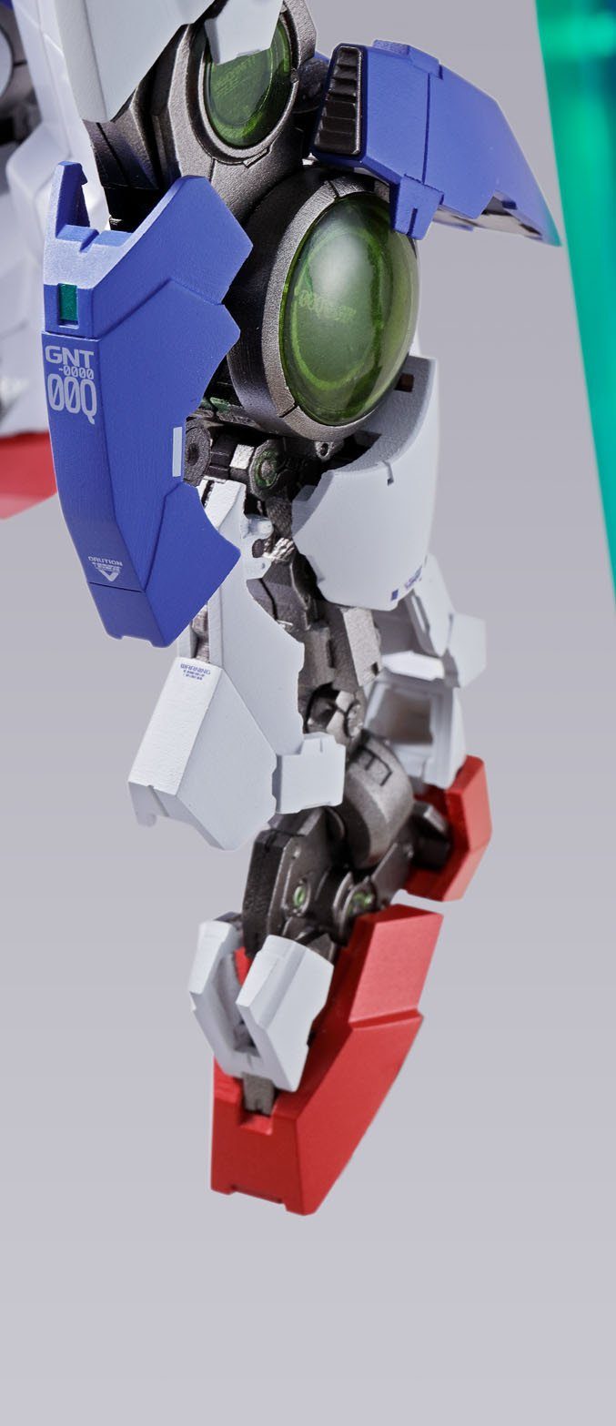 00 Qan[T] "Mobile Suit Gundam 00", Bandai Metal Build