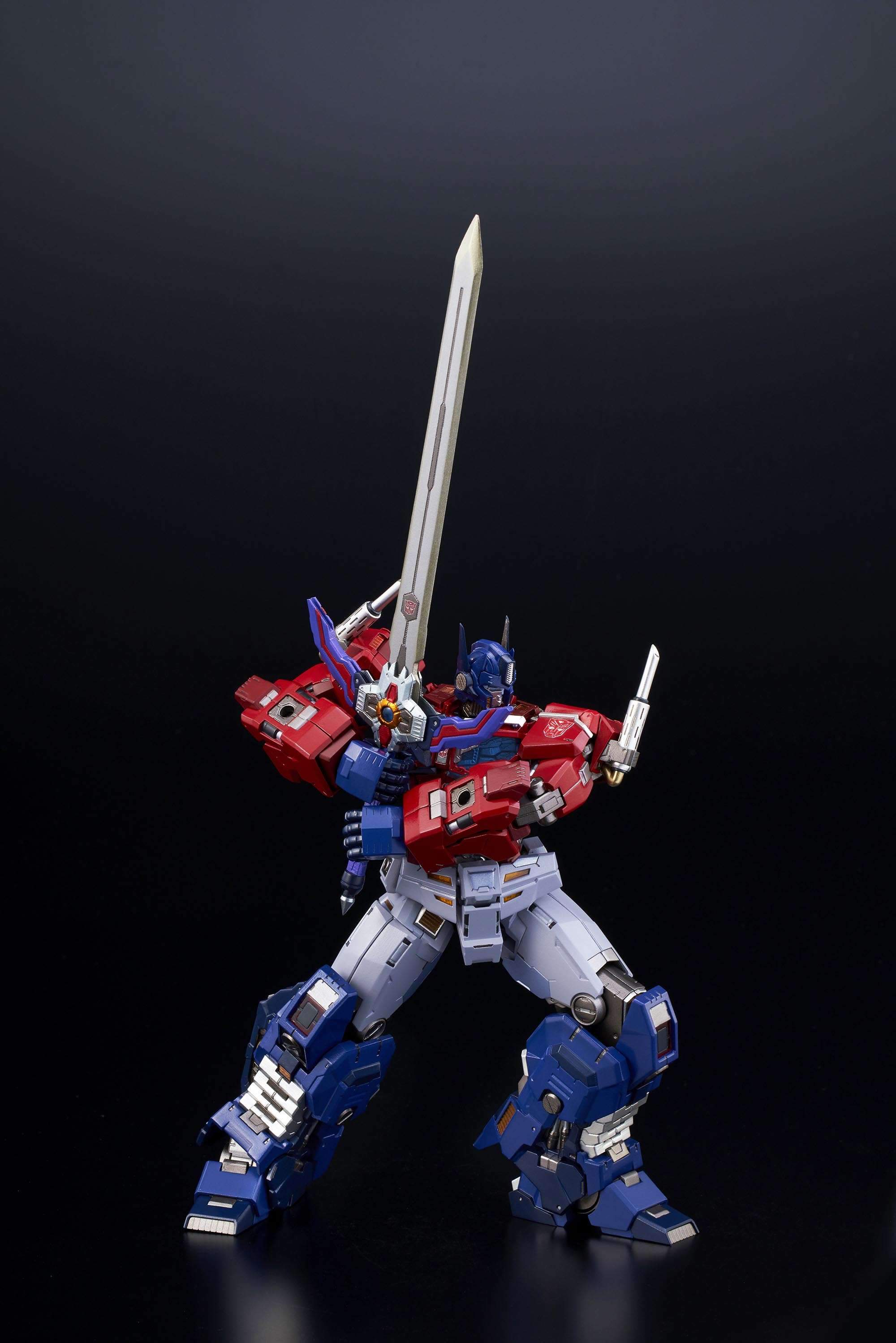 #05 Optimus Prime "Transformers", Flame Toys Kuro Kara Kuri