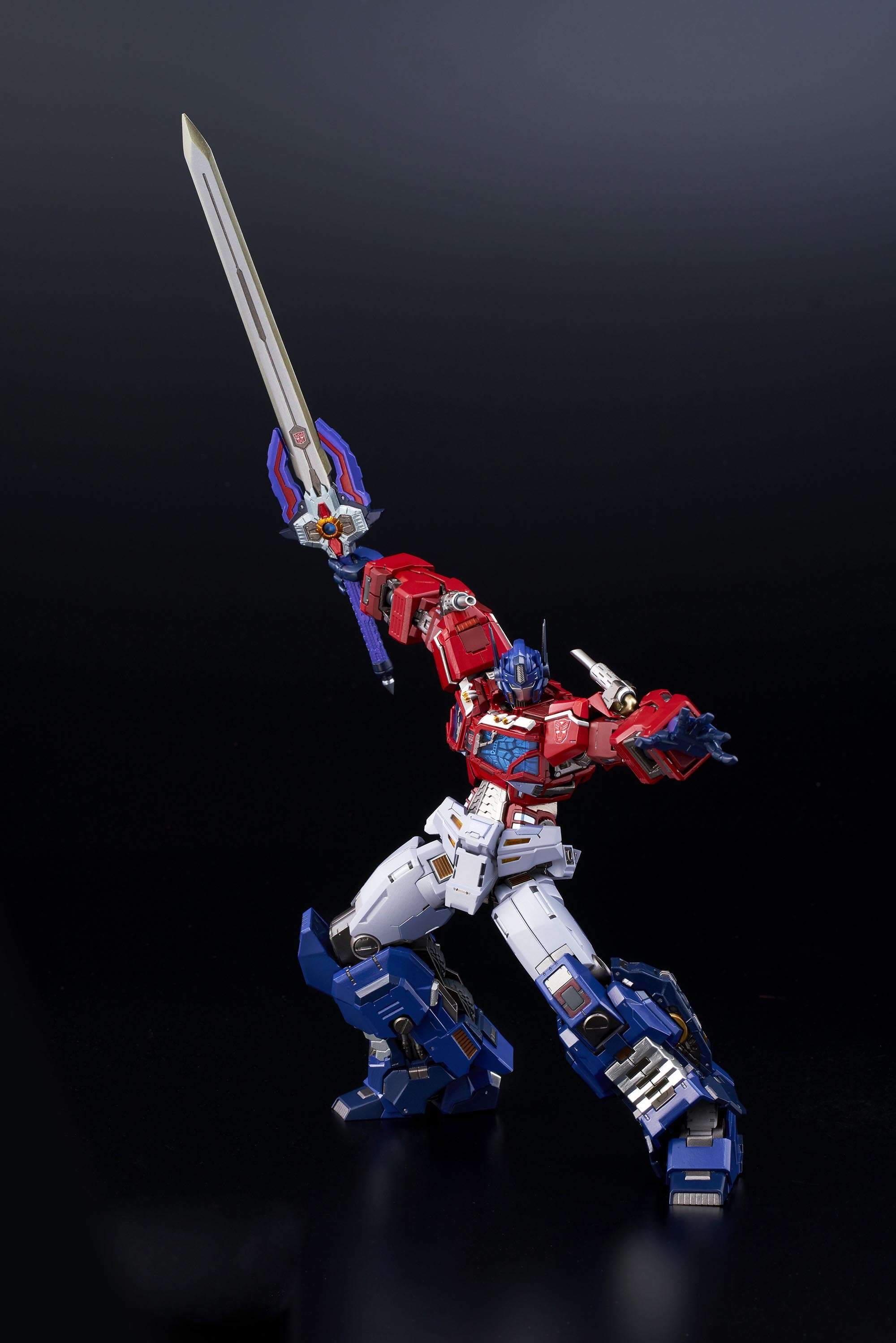 #05 Optimus Prime "Transformers", Flame Toys Kuro Kara Kuri