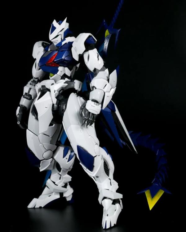 Frosty Cat 1/20 Scale Model Kit