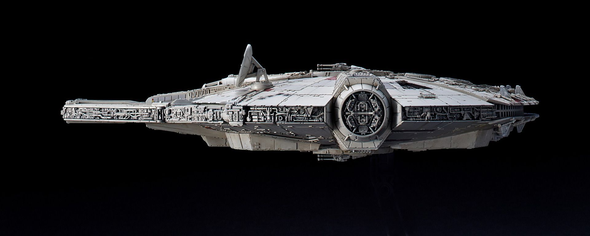 Star Wars The Rise of Skywalker Millennium Falcon 1/144 Scale Model Kit