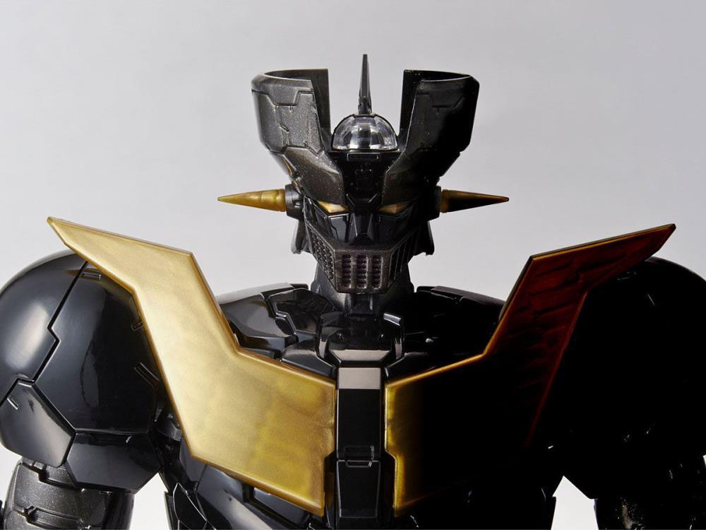 Mazinger Z: Infinity HG 1/144 Mazinger Z (Black Ver.) Exclusive Model Kit