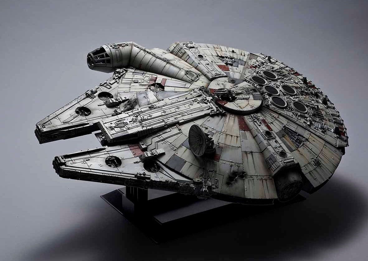 Star Wars PG 1/72 Millennium Falcon (Standard Edition) Model Kit