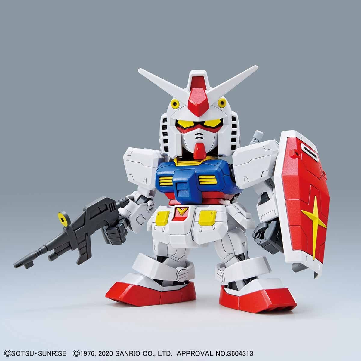 SD Gundam EX-Standard 016 RX-78-2 Gundam & Hello Kitty