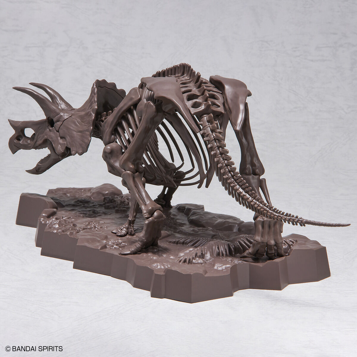 Imaginary Skeleton Triceratops 1/32 Scale