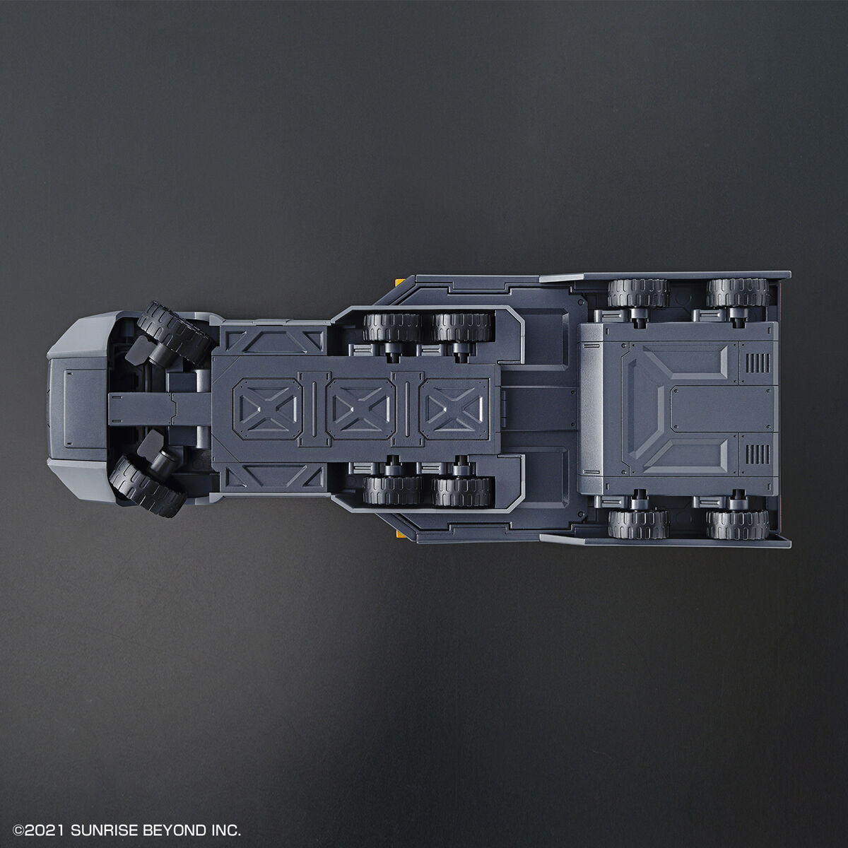 Kyoukai Senki HG 1/72 Armored Special Carrier