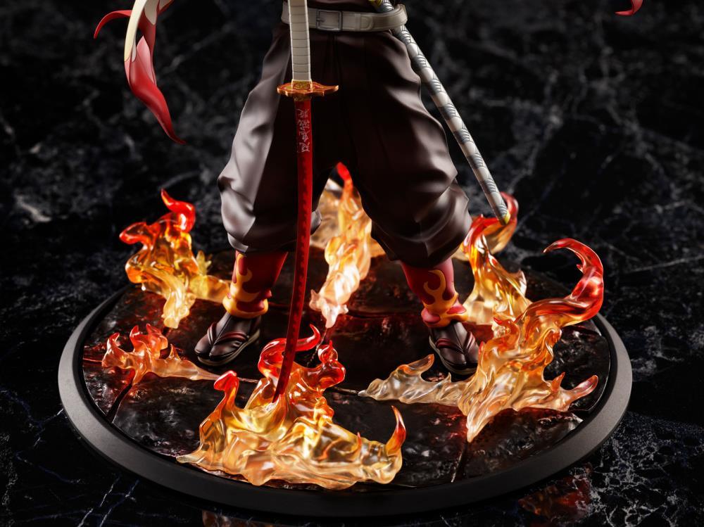 Demon Slayer: Kimetsu no Yaiba Kyojuro Rengoku 1/8 Scale Figure
