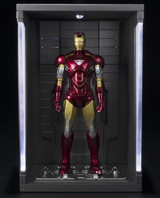 Iron Man 2 S.H.Figuarts Iron Man Mark VI & Hall of Armor Set