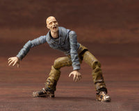 End of Heroes Zombinoid Biter 1/24 Scale Model Kit