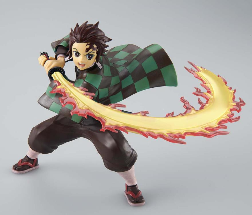 Demon Slayer: Kimetsu no Yaiba Tanjiro Kamado (Hinokami Kagura Ver.) Model Kit