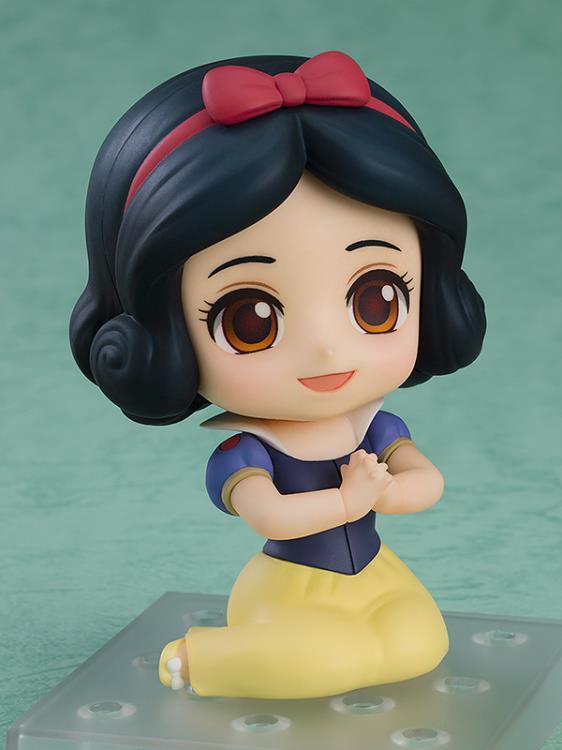 Snow White and the Seven Dwarfs Nendoroid No.1702 Snow White