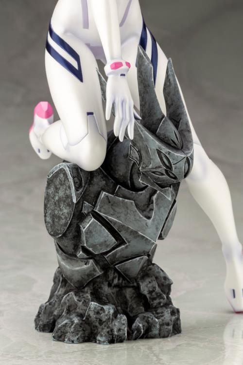 Rebuild of Evangelion Mari Makinami Illustrious (White Plugsuit Ver.) 1/6 Scale Figure