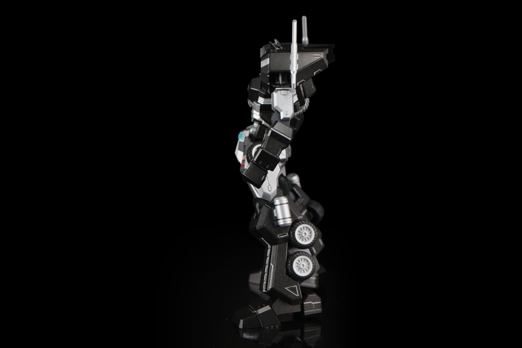 01 Nemesis Prime (Attack Mode) (Exclusive Variant) "Transformers", Flame Toys Furai Model