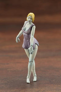 End of Heroes Zombinoid Fallen Queen 1/24 Scale Model Kit