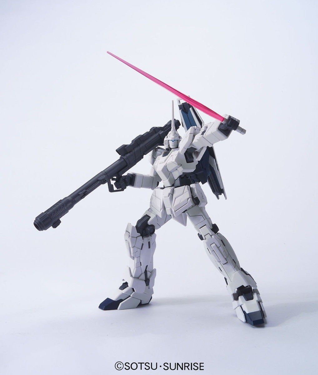 HGUC 1/144 #101 RX-0 Unicorn Gundam (Unicorn Mode)