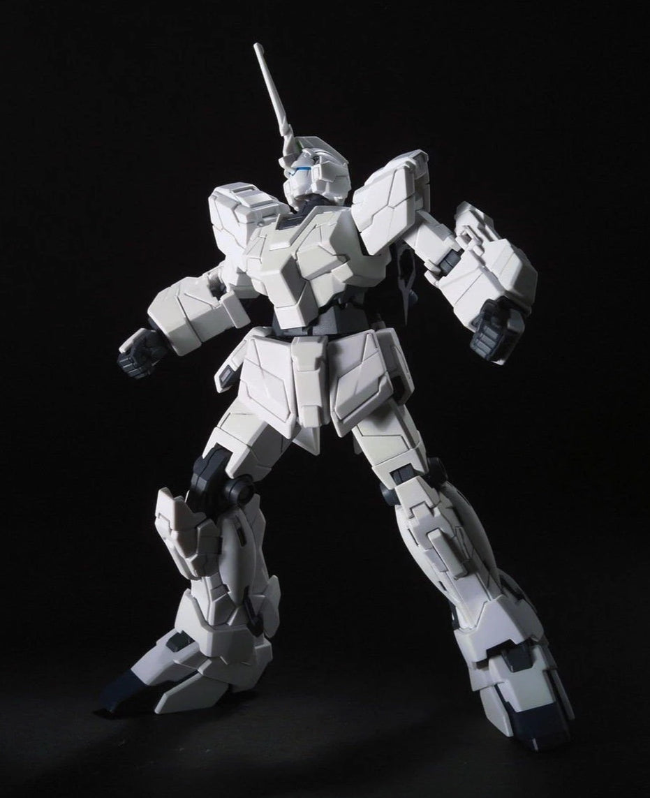 HGUC 1/144 #101 RX-0 Unicorn Gundam (Unicorn Mode)