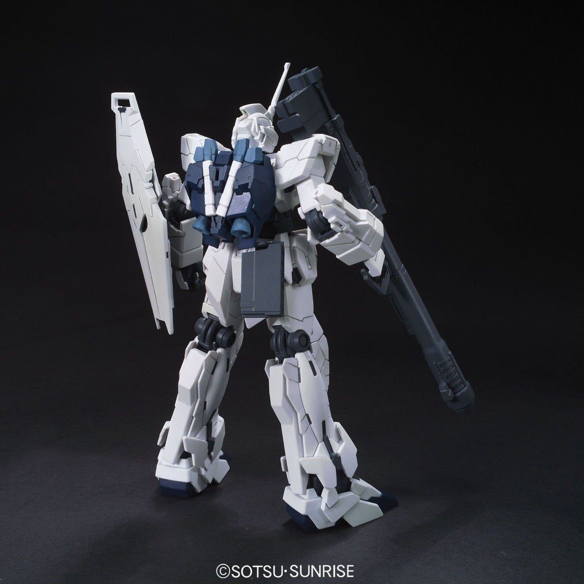 HGUC 1/144 #101 RX-0 Unicorn Gundam (Unicorn Mode)