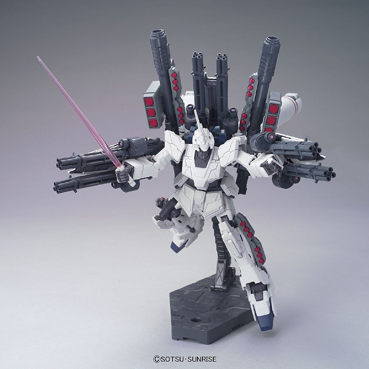HGUC 1/144 #156 Full Armor Unicorn Gundam (Unicorn Mode