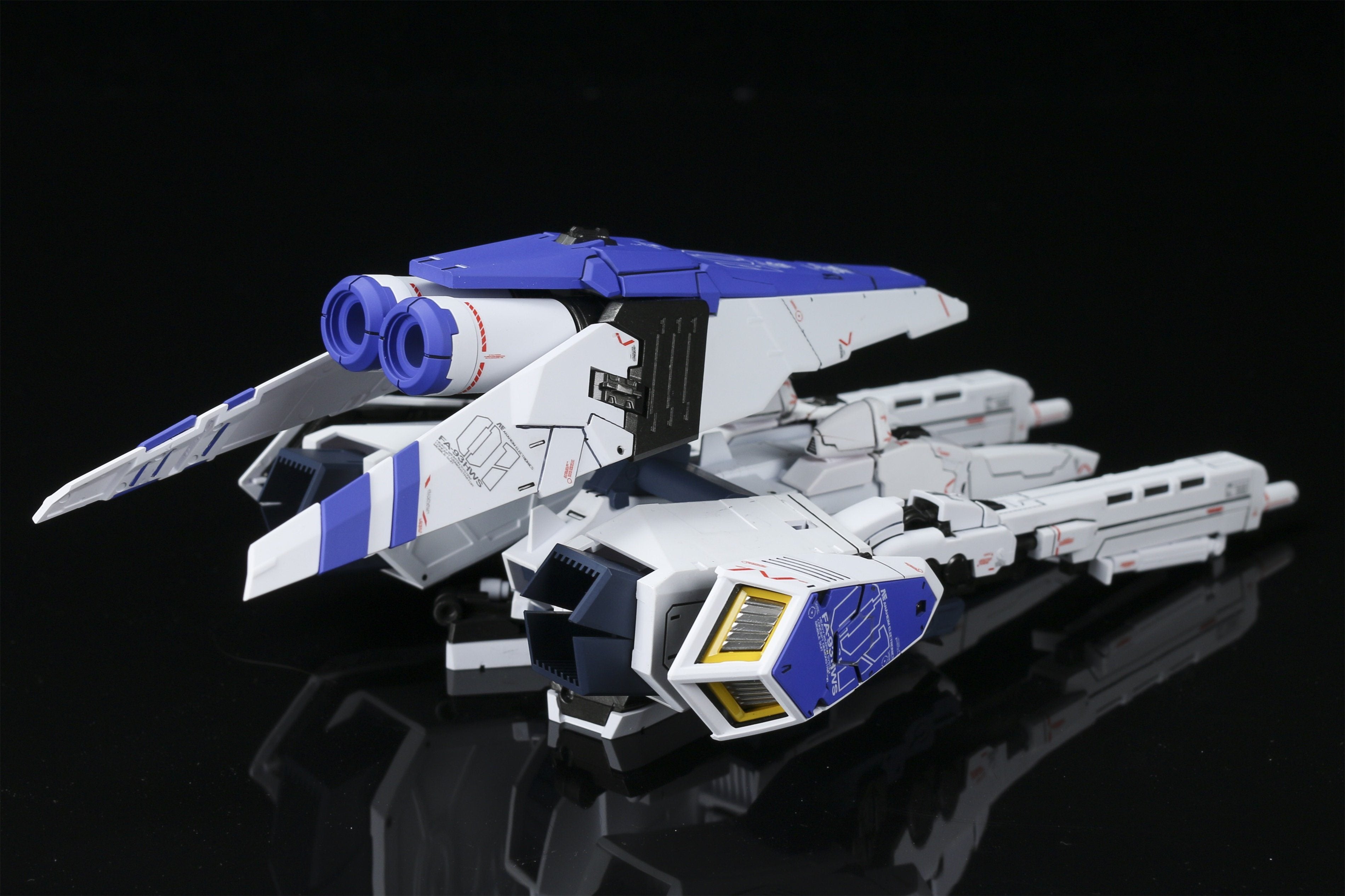 Effect Wings EWRG018C HWS Expansion Set and Tactical Armor Transporter for RG RX-93V2 Hi-Nu