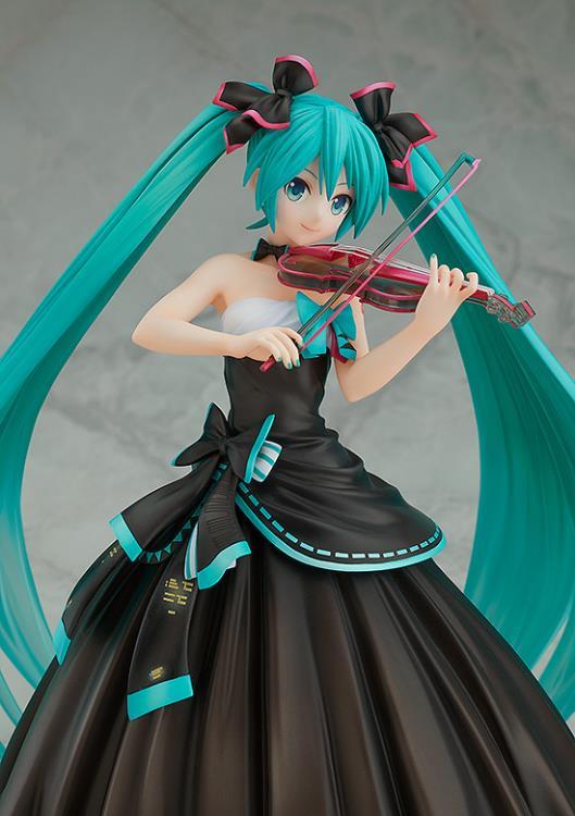Vocaloid Hatsune Miku (Symphony 2017 Ver.) 1/8 Scale Figure