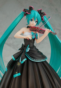 Vocaloid Hatsune Miku (Symphony 2017 Ver.) 1/8 Scale Figure