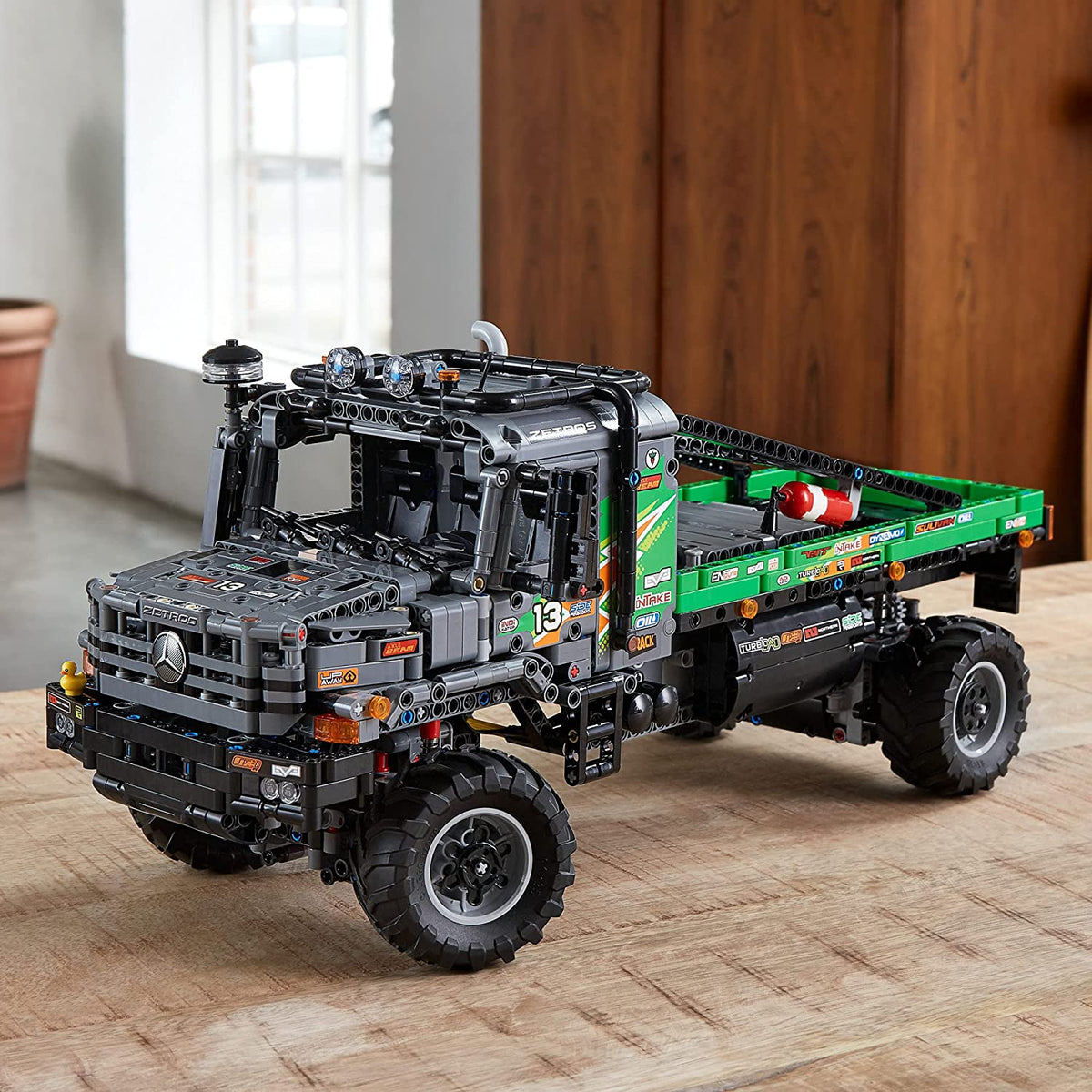 42129 4x4 Mercedes-Benz Zetros Trial Truck