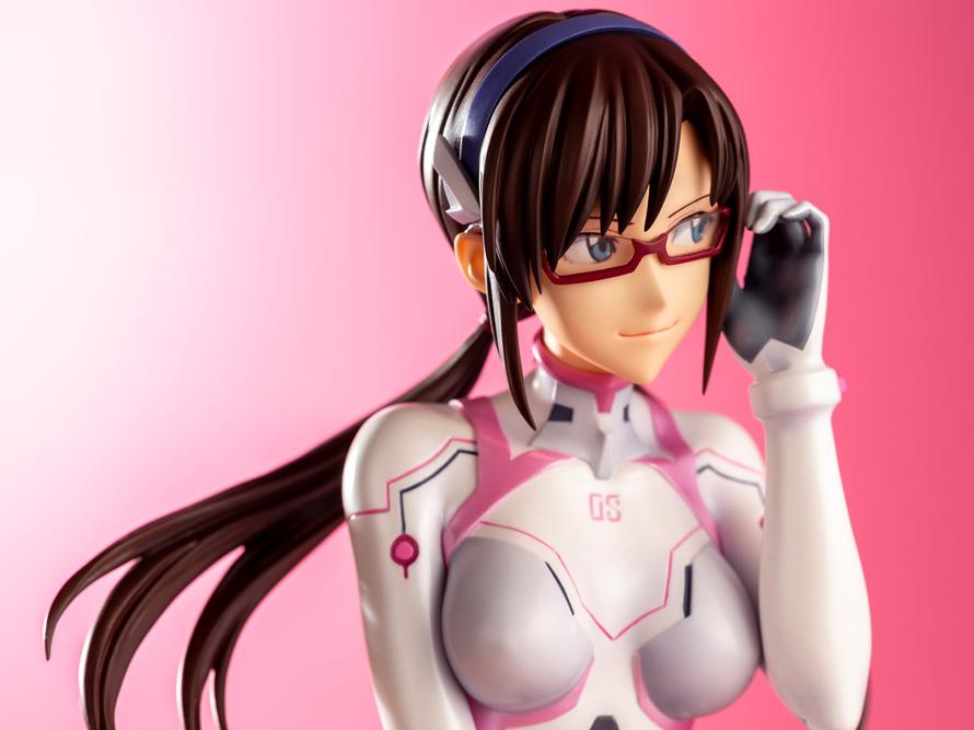 Rebuild of Evangelion Mari Makinami Illustrious (White Plugsuit Ver.) 1/6 Scale Figure