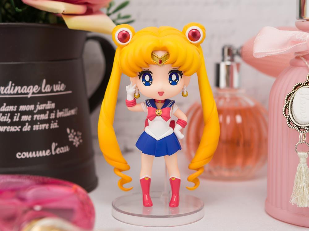 Sailor Moon Figuarts mini Sailor Moon